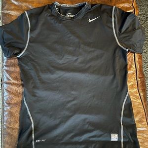 Men’s Nike short sleeve
